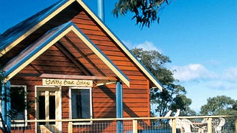Lorne Bush House Cottages & Eco Retreats - Perths Hotel 0