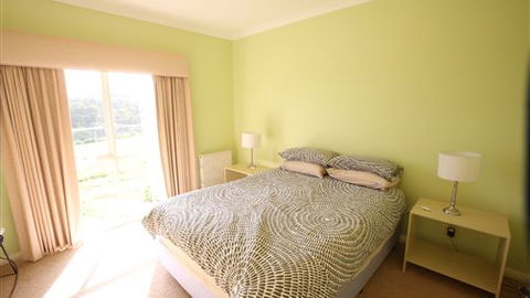 Farm Accommodation - Perths Hotel 6
