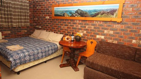 Koki Alpine Resort & Hire - Perths Hotel 1
