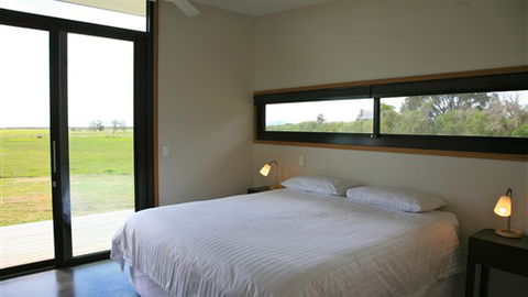 Just Inside The Gate - Perths Hotel 0