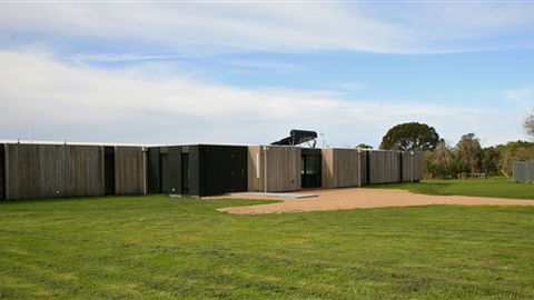 Just Inside The Gate - Perths Hotel 5