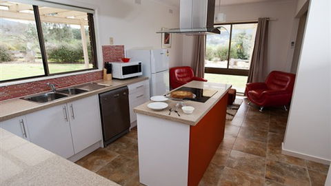 Sweetwater Stays Rural Retreat - Perths Hotel 2