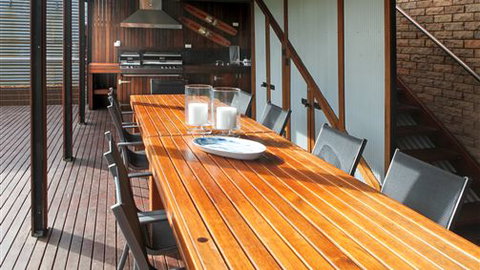 Bundalong Waterfront Accommodation - Perths Hotel 1