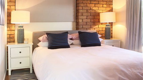 Bundalong Waterfront Accommodation - Perths Hotel 7