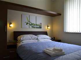 Cascades On The River - Perths Hotel 3