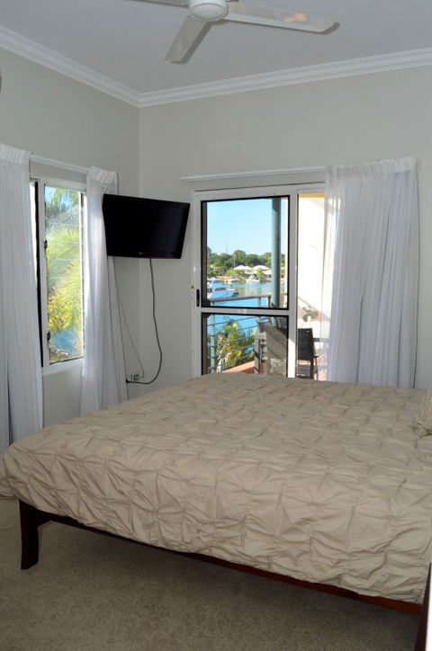 Apartment No 8 - Perths Hotel 3