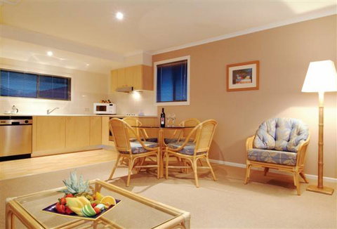 Aqualuna Beach Resort Coffs Harbour - Perths Hotel 4