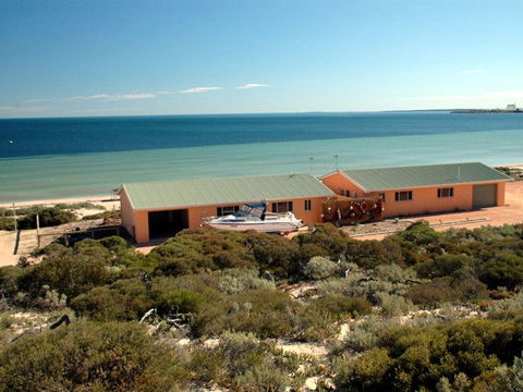 Ceduna Shelly Beach Caravan Park - Perths Hotel 0