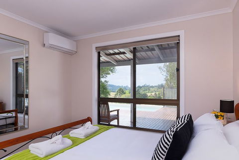 Jacaranda Cottages - Perths Hotel 12