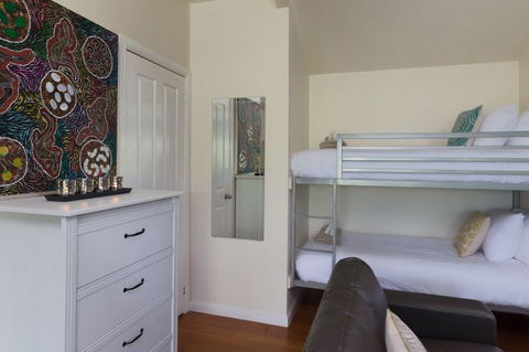 Jacaranda Cottages - Perths Hotel 5