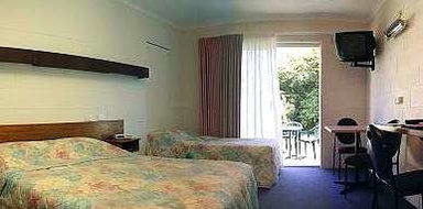 Book Hardys Bay Accommodation Vacations Perths Hotel Perths Hotel