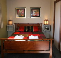 Golden Embers Apartments and B  B - Perths Hotel