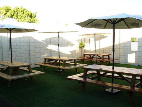 Jurien Bay Hotel Motel - Perths Hotel 1