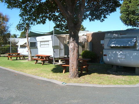 Lakes Haven Caravan Park - Perths Hotel 0
