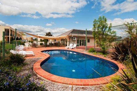 Nagambie Waterfront Motel - Perths Hotel 2