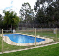 Pioneer Tourist Park - Perths Hotel