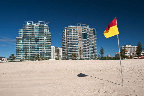 Reflections Coolangatta Beach - Perths Hotel 4