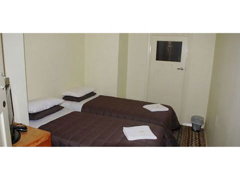 Capertee Royal Hotel - Perths Hotel 6