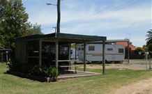 Culcairn Caravan Park - Perths Hotel 2