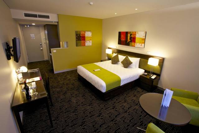 Morningside QLD Perths Hotel