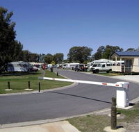 Toorbul Caravan Park - Perths Hotel
