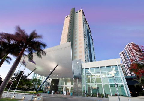Watermark Hotel And Spa Gold Coast - Perths Hotel 0