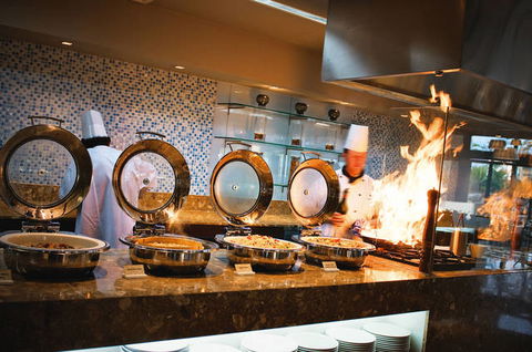 Watermark Hotel And Spa Gold Coast - Perths Hotel 3