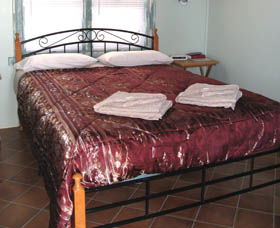 Lake Grace Saltbush Inn - Perths Hotel 3
