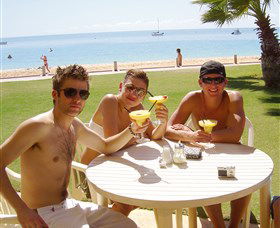 Monkey Mia Dolphin Lodge - Perths Hotel 2