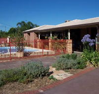 Southern River B  B - Perths Hotel