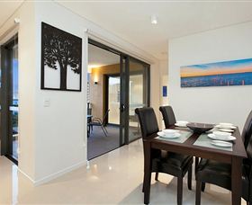 Absolute Waterfront Luxury Apartments - Perths Hotel 6