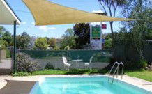 Bradman Motor Inn - Cootamundra - Perths Hotel 0
