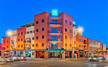 Quality Suites Boulevard On Beaumont - Hamilton - Perths Hotel 6