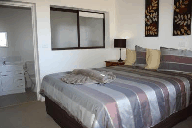 Bay View Holiday Village - Perths Hotel