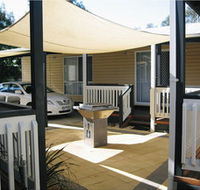 Yarraby Holiday Park - Perths Hotel