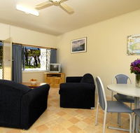 Island Coastal Units - Perths Hotel