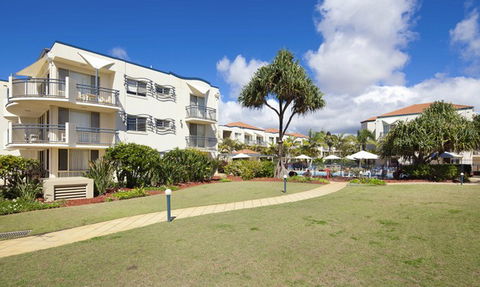 Golden Riviera Beach Resort - Perths Hotel 5