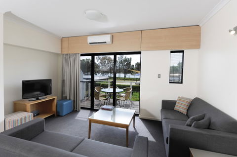 Assured Ascot Quays Apartment Hotel - Perths Hotel 5