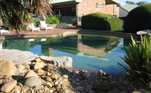 Cavan NSW Perths Hotel