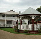 California Manor Bed and Breakfast - - Perths Hotel
