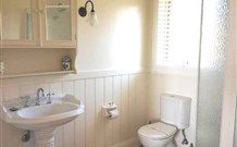 Yahgunyah Cottage - Perths Hotel 3