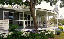 Yarralaw Springs Wines Vine Loft Bed And Breakfast - Perths Hotel 0