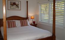 Yarralaw Springs Wines Vine Loft Bed And Breakfast - Perths Hotel 2