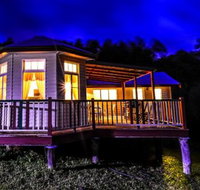 Noosa Avalon Farm Cottages