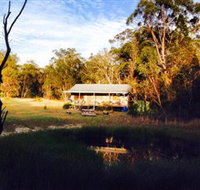 Possum's Hollow and Hooter's Hut - Perths Hotel