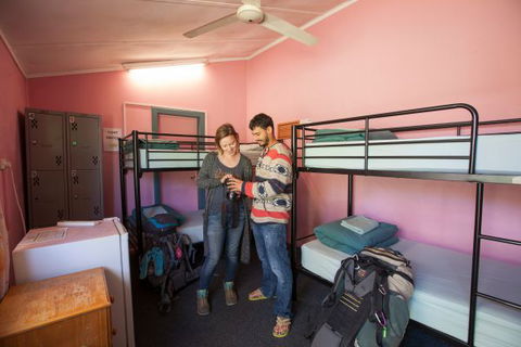 Alice Lodge Backpackers - Perths Hotel 5