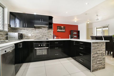 City Escape Serviced Townhouses - Perths Hotel 2