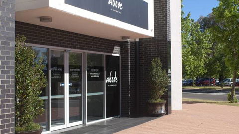 Abode Tuggeranong - Perths Hotel 0