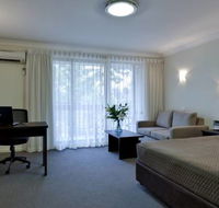 Tall Trees - Perths Hotel