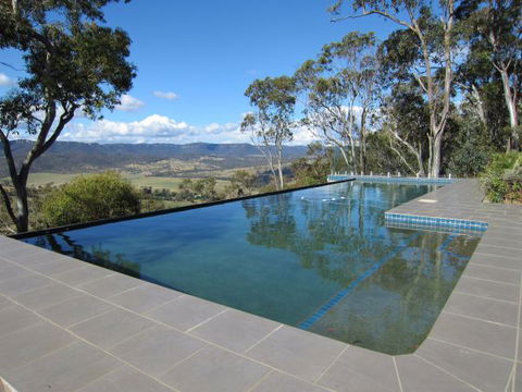 Jenolan Valley View - Perths Hotel 1